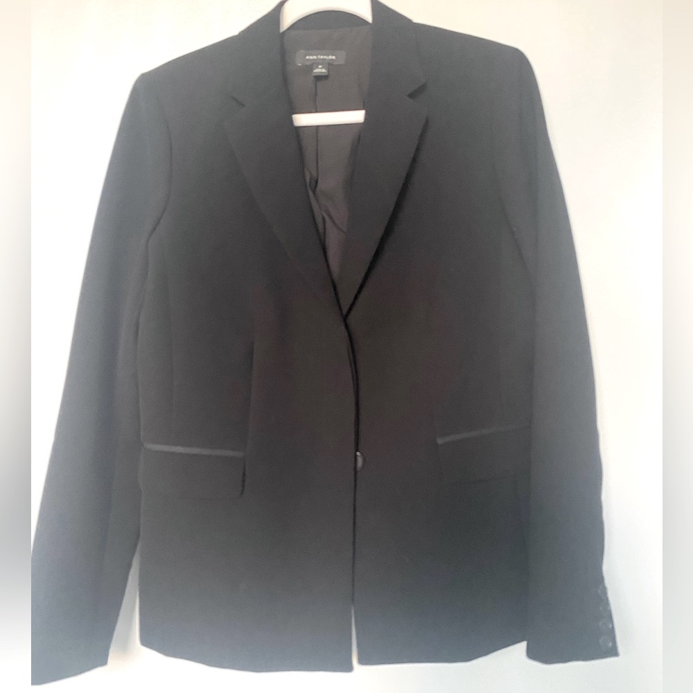 Ann Taylor black Blazer 8 Tall
